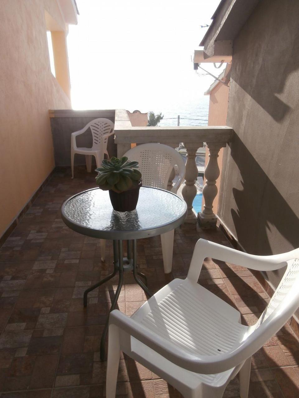 Apartments Mladen Vrsi Exterior photo